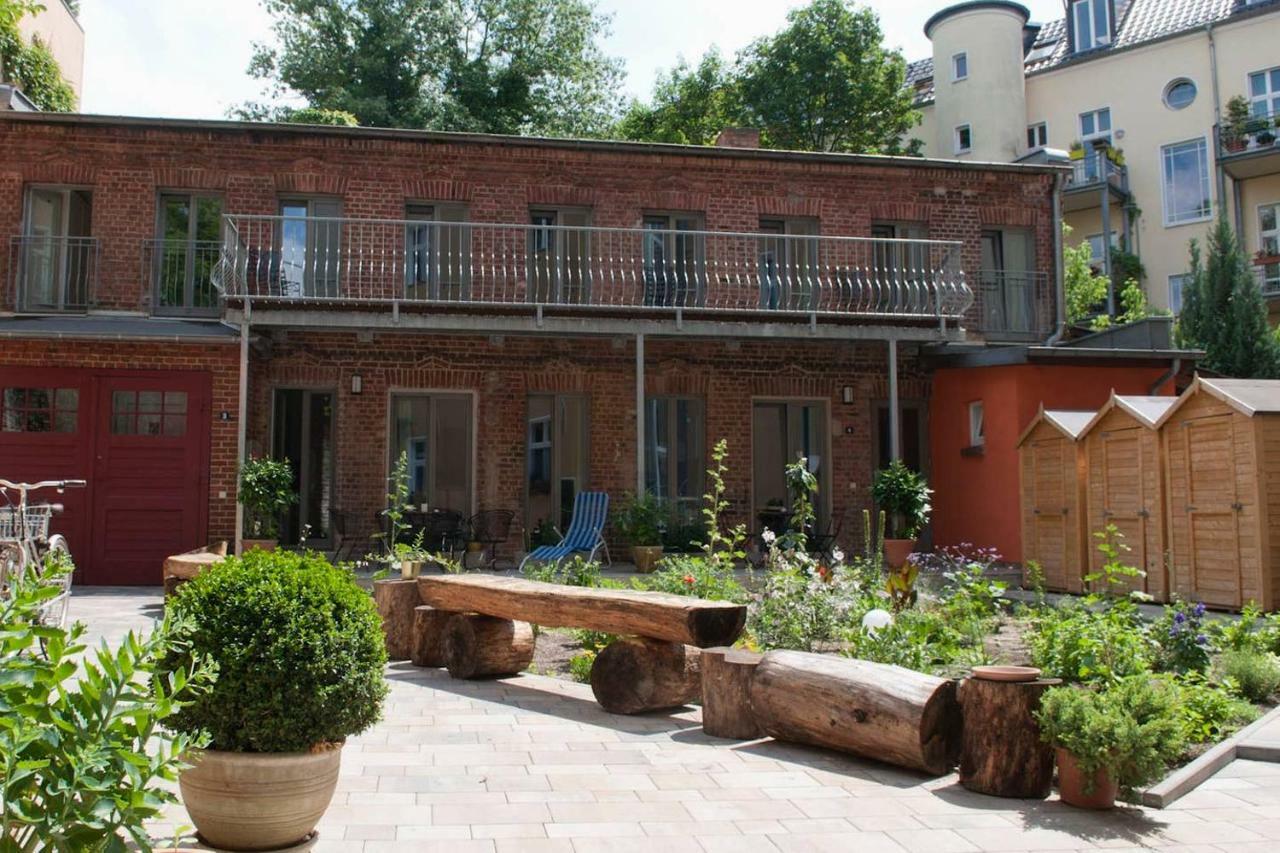 Beautiful And Cozy Remise For Up To 6 Guests Apartment เบอร์ลิน ภายนอก รูปภาพ